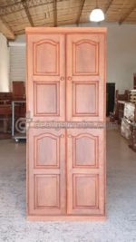 Mueble Despensero de madera de algarrobo