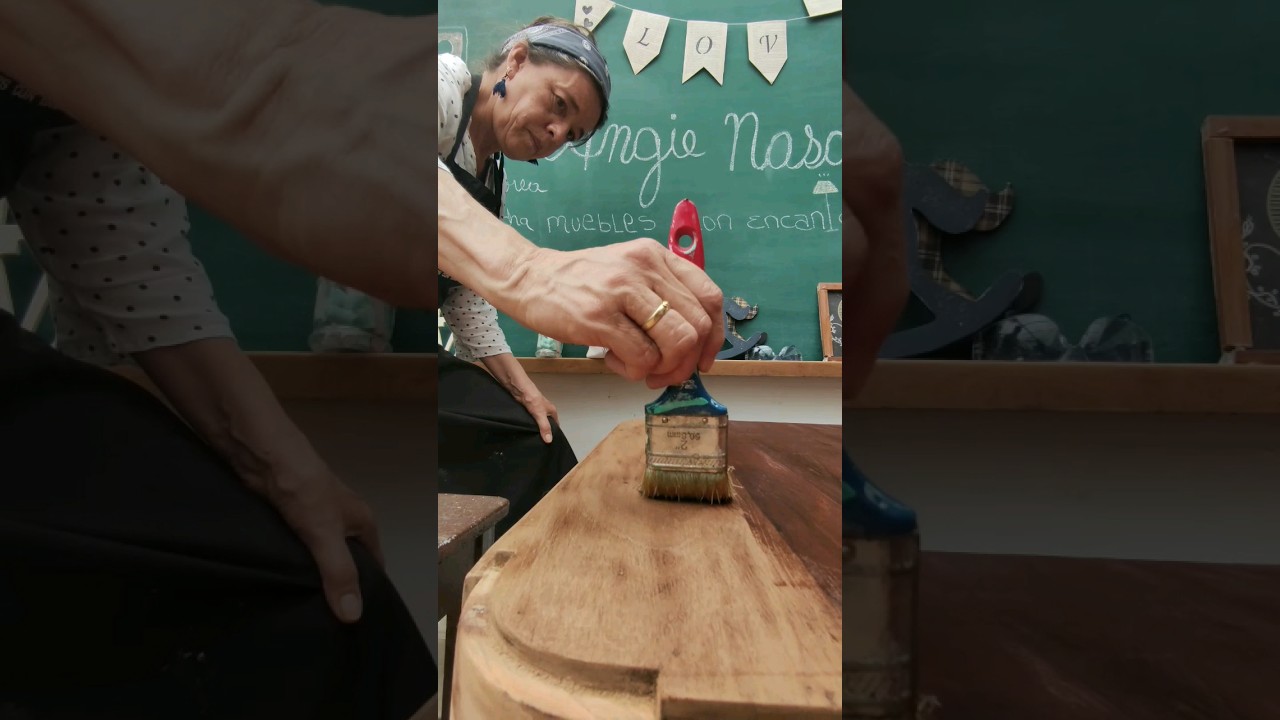 Alacenas de algarrobo en cocinas minimalistas: ¿Cómo lograrlo?